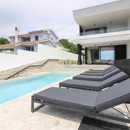 Villa Luxury Modern Seafront Olesea With Amazing View Of The Sea Only 50m From The Zurkovo