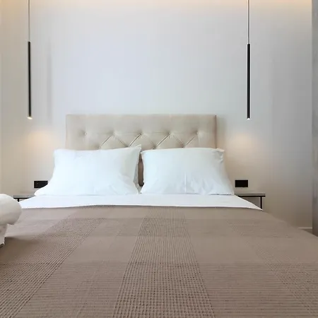 Luxury Modern Seafront Olesea With Amazing View Of The Sea Only 50m From The Villa Zurkovo