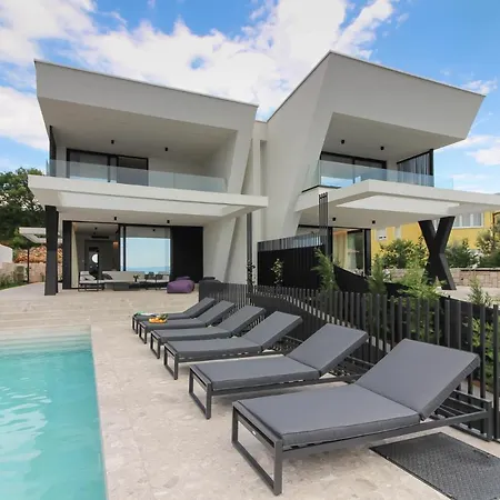 Villa Luxury Modern Seafront Olesea With Amazing View Of The Sea Only 50m From The *