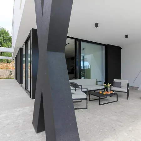 Villa Luxury Modern Seafront Olesea With Amazing View Of The Sea Only 50m From The *