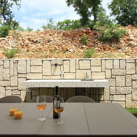 Luxury Modern Seafront Olesea With Amazing View Of The Sea Only 50m From The Villa *
